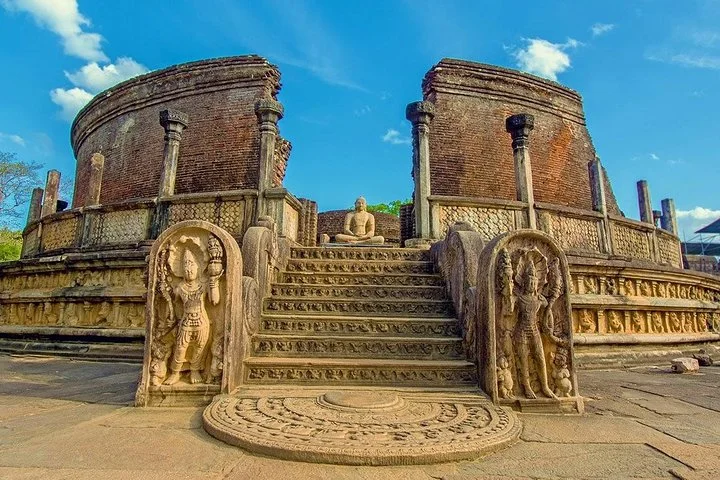 Polonnaruwa & Anuradhapura